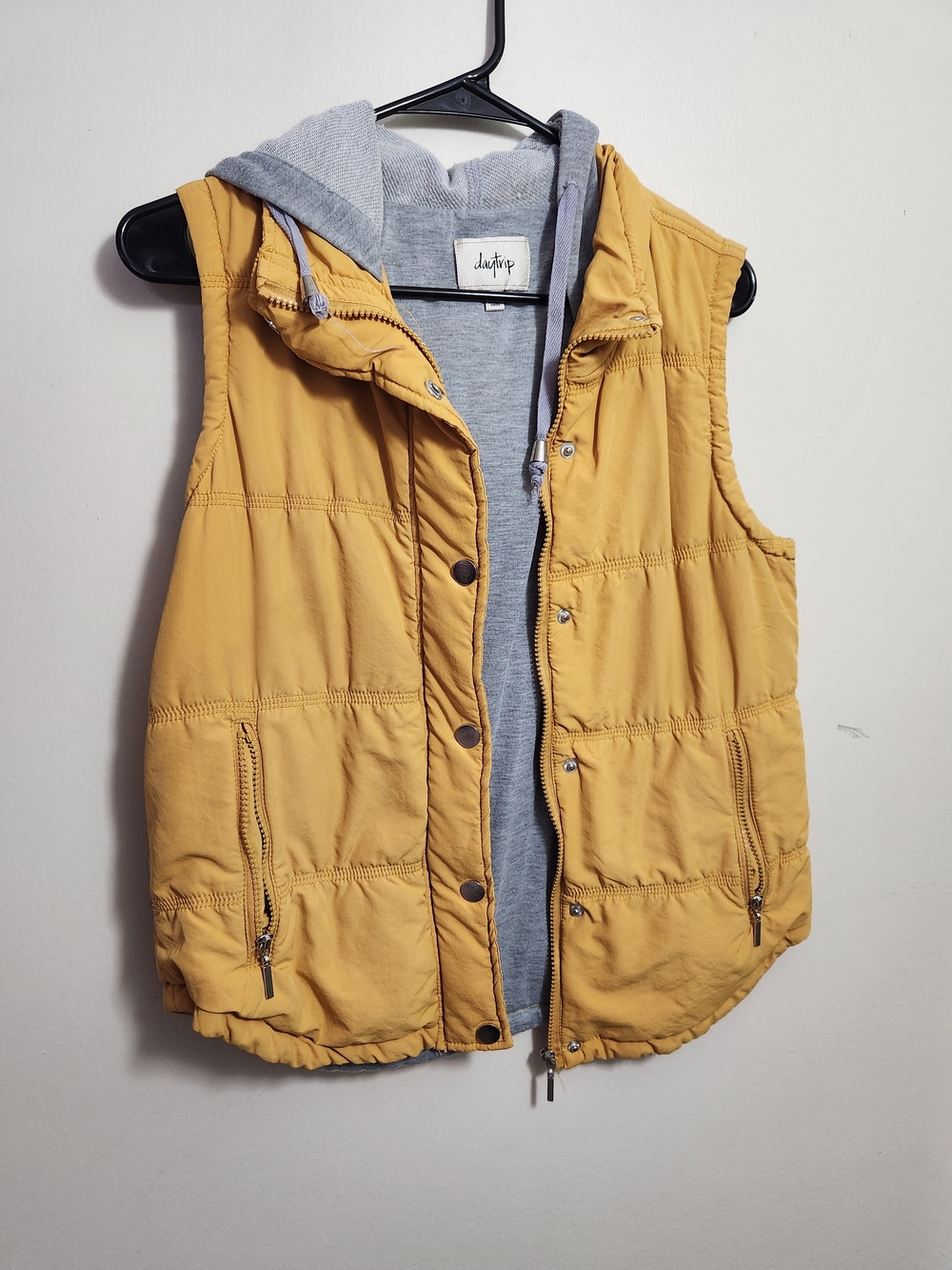Daytrip Mustard Yellow Quilted Puffer Vest with Grey Hood L Large